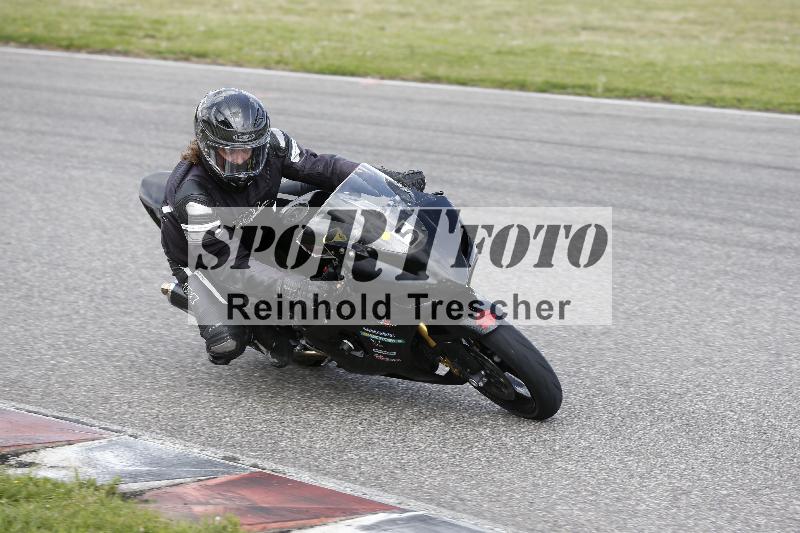 /Archiv-2025/09 22.04.2025 Cornu Master School ADR/rot-rouge/5